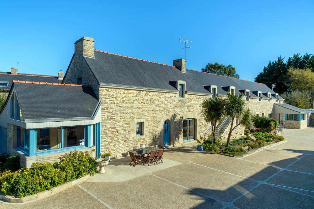 Domaine De Kervail Bed & Breakfast Quimperle Exterior photo